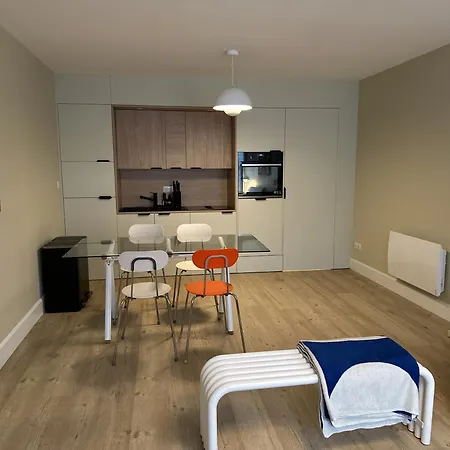 Le Pantone Apartment